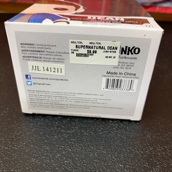 Funko Supernatural Dean Figure with Blue Jacket - Picture 5 of 5